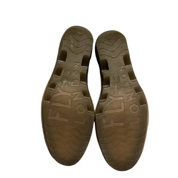 Fly London  wedge shoes - Picture 2 of 2